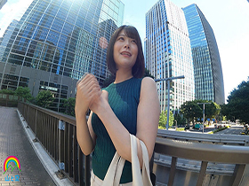 高級レストランで働くパティシエはむちぱつピタパンの豊満エロ尻。野外で無我夢中にデカ尻を鷲掴み肉棒ズドンッ！！俺の巨チンにドハマりし、ラブホの　サンプル画像03